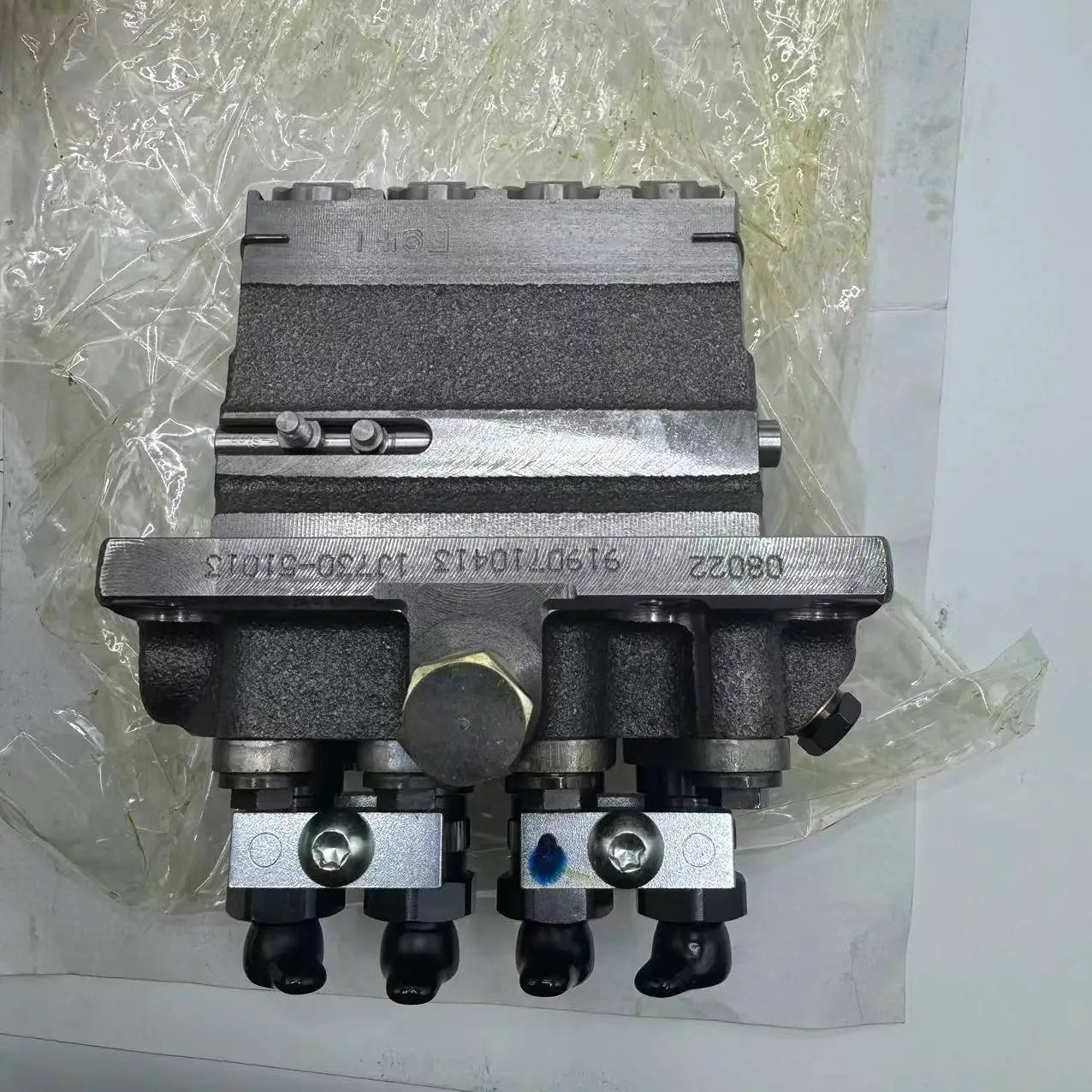 agricultural tractor V2607 fuel  pumps 1J730-51013 is suitable for Kubota V2607 V2607T 1J730-51013