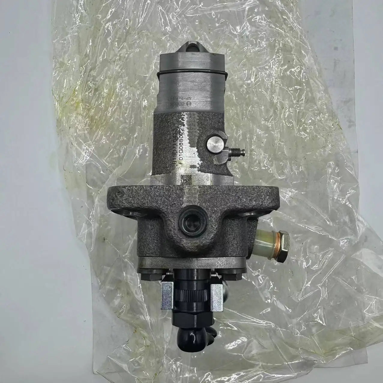 agricultural tractor V2607 fuel  pumps 1J730-51013 is suitable for Kubota V2607 V2607T 1J730-51013